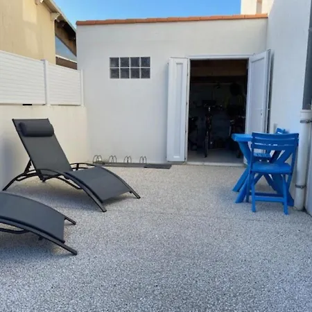 Apartment Superbe A La Chaume, Proche Mer, Avec Balcon, Terrasse, Parking Et Coin Nuit - Fr-1-422-33 Les Sables-d'Olonne